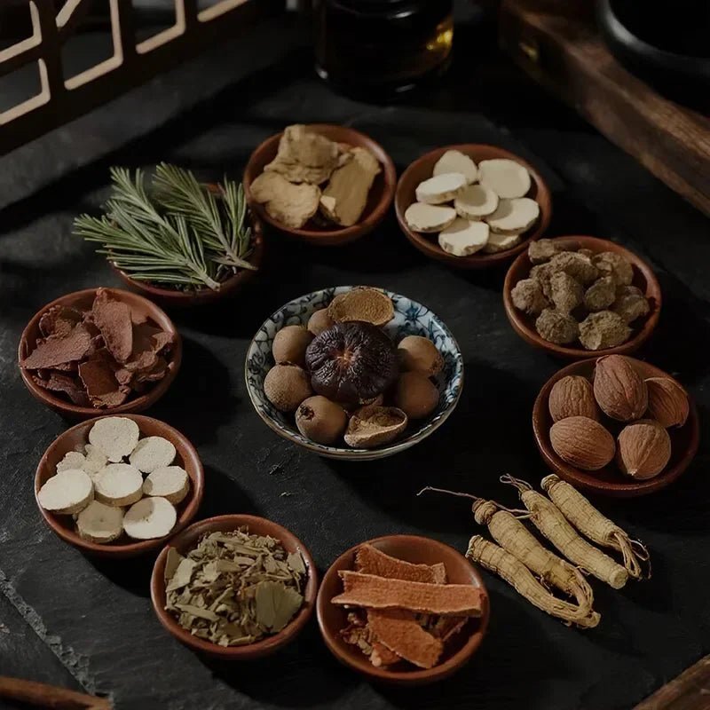 El Nature Triangle Shampoo Bar es un jabón–champú sólido de forma triangular que se volvió viral en redes sociales por su presentación llamativa y por la promesa de ayudar a fortalecer el cabello, reducir la caída y estimular su crecimiento. - Skinova