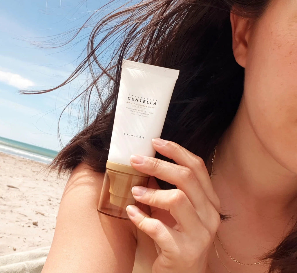 Skin1004 - Protector Solar Ligero con Centella de Madagascar – Air - Fit Suncream Light SPF50+ PA++++ (50ml) - Skinova